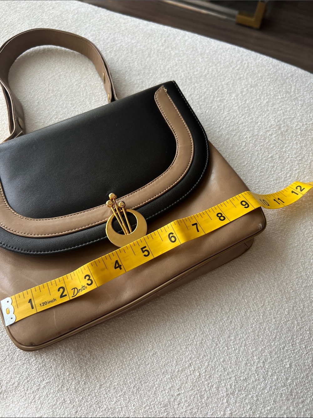 Vintage Black and Tan Structured Top-Handle Satchel - Picture 14 of 16